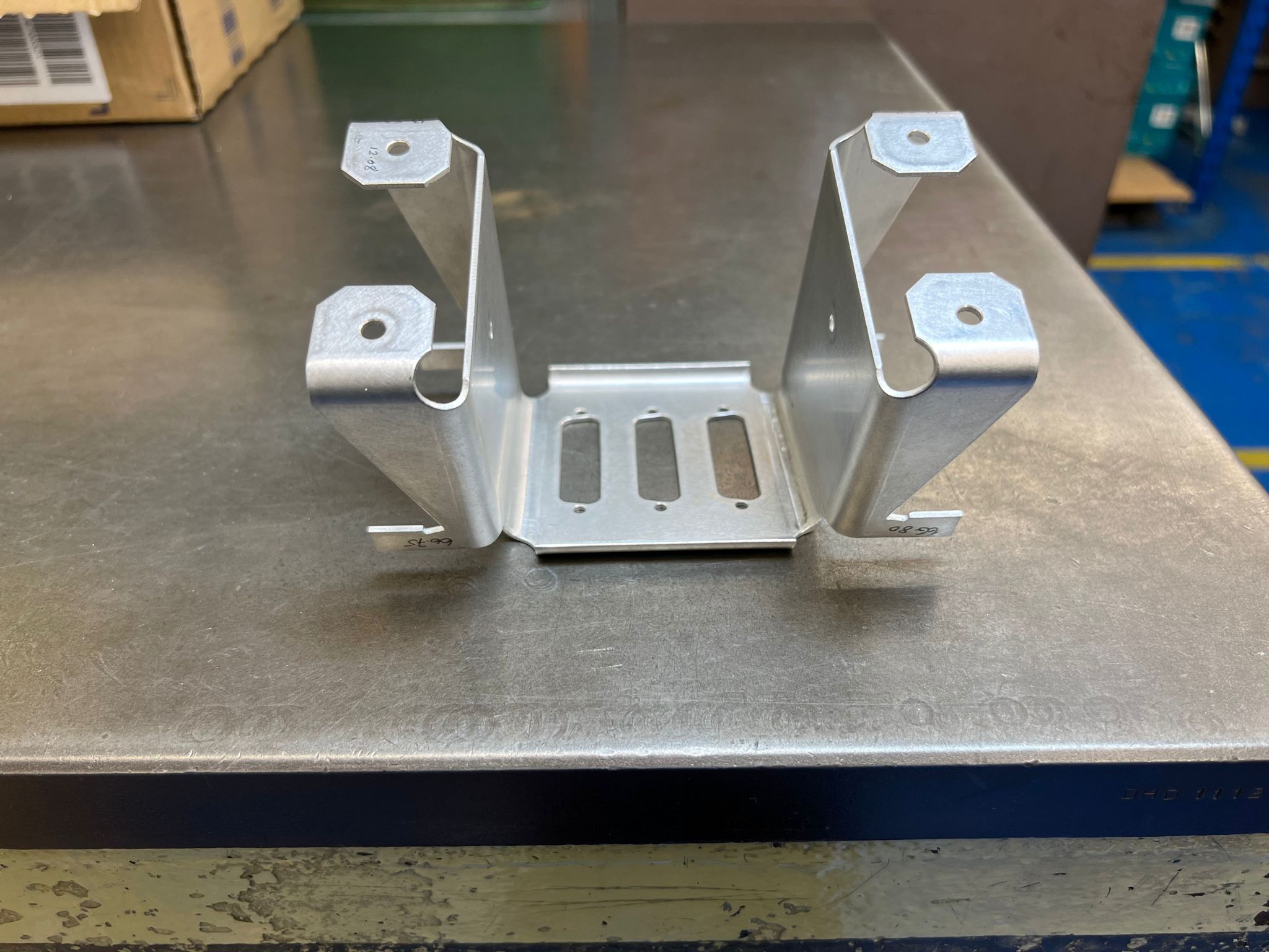 Alroys Electrical Bracket Component For Airbus 1